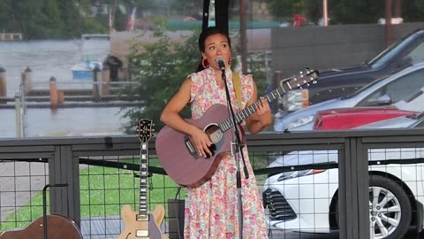 Lilie Collins at sings Led Zeppelin's Ramble On at the Bridge Bar & Restaurant