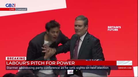 UK opposition and labor leader Keir Starmer gets 'hijacked' on stage!😁