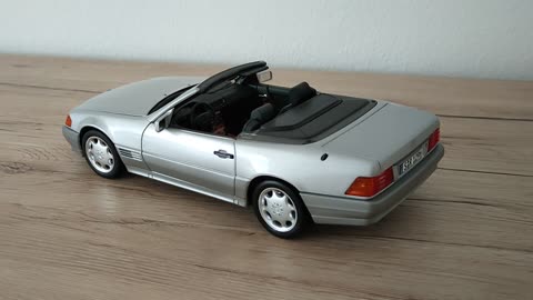 1:18 Mercedes Benz R129 500SL Norev