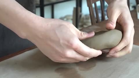 Do you want to make a pottery plate? Here is the whole process.