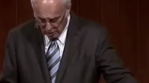 Pastor John MacArthur | The pope is the biggest hoax. #falseconverts #RomeneedsJesus