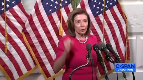 Nancy Pelosi ammette che Obama comanda lo spettacolo dietro a Biden.