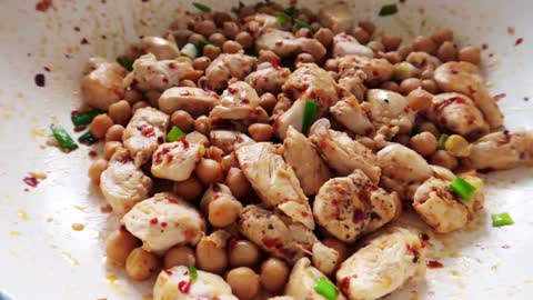 high-protein chicken and chickpea recipe