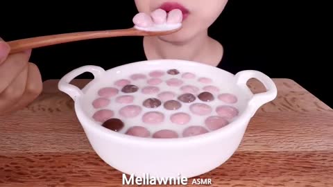 ASMR MUKBANG｜PINK ICE CREAM, MAGNUM, CHOCOLATE, MALTESERS, FROZEN FRUITS