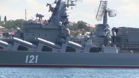 EX Stolz...russischer Schwarmeerflotte! Raketenkreuzer und nun U-Boot "Moskwa"