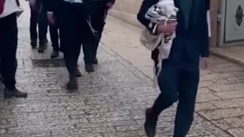 Anti-Christian Israelis Spit on Christian Nuns in Jerusalem