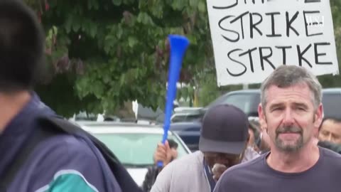 Boeing Workers' Strike Disrupts 737 Manufacturing