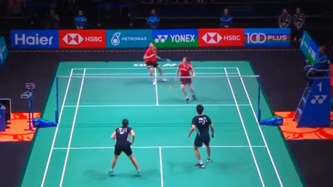 JUNGI / WEI vs WATAN / HDGAS Badminton video