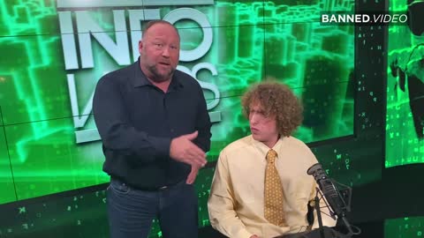 Alex Jones Interviews Bigfoot!!!