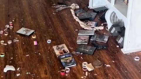 Woman's Sister Completely Destroys Her Rental Apartment After Footing Her Sister's Bills For A Year