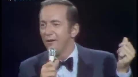 Mack the Knife - Bobby Darin - (Live 1970)