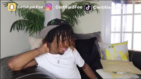 She talking craaaazzzyyyy🤣🤣#fypシ #xyzbca #comedy #Relationship #skit #lol #trendyyy #viral #blowthisup #fypage #foryou #foryoupage