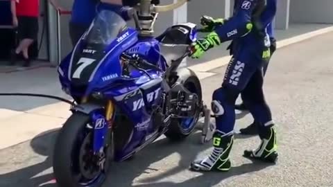 Fast enough..? 😱😍Best Yamaha R1M motogp bike 😍viral bike video