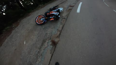 I crashed my KTM Duke 390 2018...