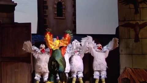 🐔 Funny | The Classic Chicken Ballet Performance | FunFM