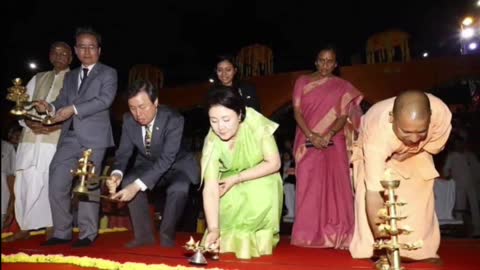 Kim JungSook is the first woman in South Korea to wear a sari & celebrate Diwali( indian festival)