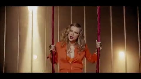 LOOK WHAT YOU MADE ME DO>>>TAYLOR SWIFT