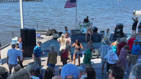 Vintage Radio at the Stuart Riverwalk Concert Series 2024 (Stuart, FL)