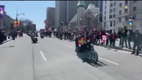 I AM A FREE CANADIAN Rolling Thunder Ottawa EH !