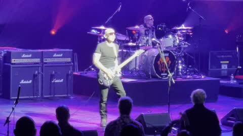 Joe Satriani - Ruth Eckerd Hall 11/12/22 - Surfing With The Alien