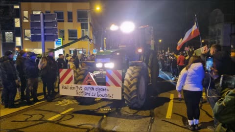 MONTAGSSPAZIERGANG mit Landwirtschaft + Gewerbe - BAUTZEN, Kornmarkt, 05 02 2024, 157. MAHNWACHE 🕊