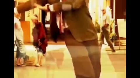 Mr Beans' Funny Dance to Abracadabra Houdini By Eminem!