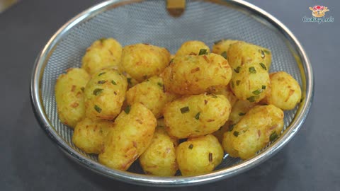 "Amazing Potato Recipes! A simple and delicious potato snack from Cooking Lee's company."