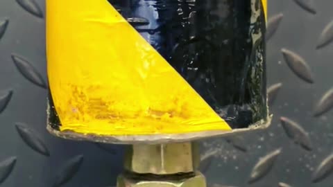 How hydraulic press does work