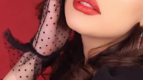 Hot red makeup