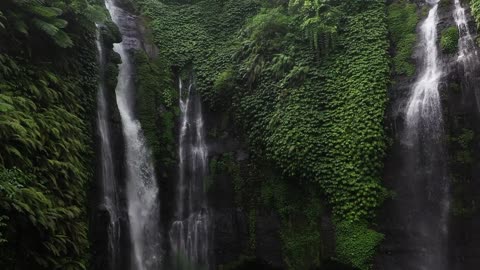 4k water fall