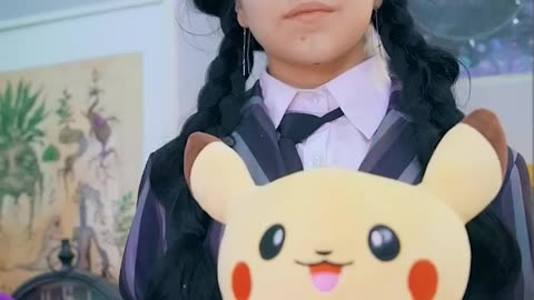 Wednesday Addams controls the Pokémon voodoo doll #trending #pokemon #wednesday