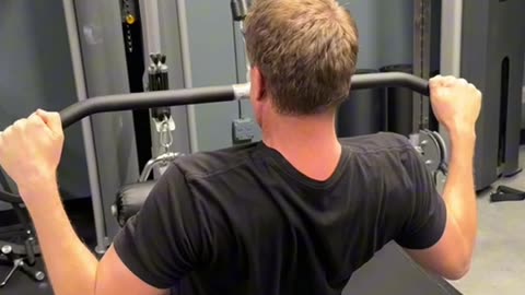 Lat pulldowns workout