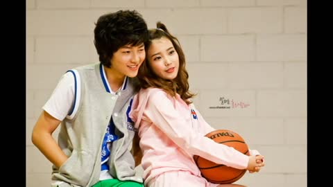 [Pictures] IU and Song Joong Ki couple up for Le Coq Sportif!