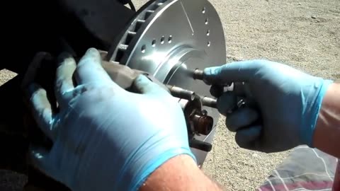 2007 Nissan Frontier Front Brakes Part 3