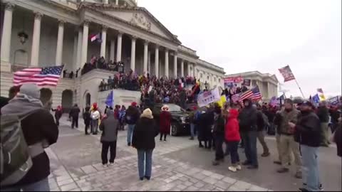 Trump"SupportersStorms the U. S Capitol