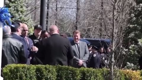 Democrat NY Governor Gets KICKED OUT Of Wake For Killed NYPD Officer