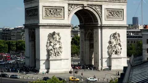 Arc de Triomphe roundabout by day