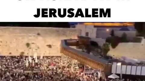 WATCH: Jewish worshipers pour their hearts out at the Western Wall on Tisha