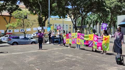 Plantón de mujeres en Bucaramanga