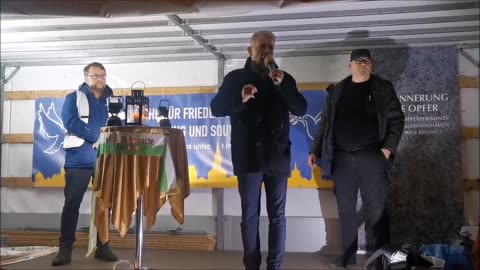 KARSTEN HILSE, MdB, AfD - BAUTZEN, Postplatz, 18 12 2023, 150. MAHNWACHE 🕊 - Bürgermikrofon