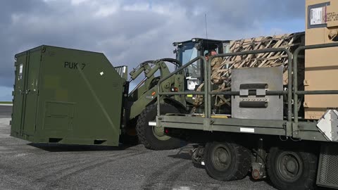 United Kingdom Royal Air Force support U.S. Air Force cargo load