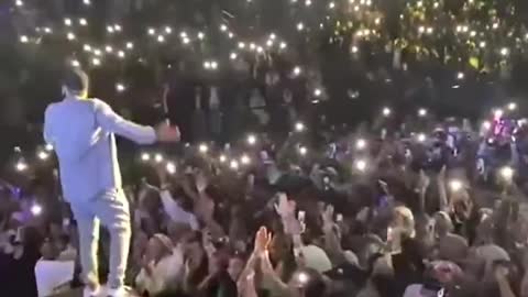 Incestuous Rep Ilhan Omar booed by thousands of Somalis at a concert in Minneapolis..