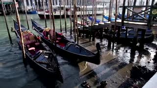 Low tide leaves famous Venice canals almost empty