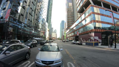 Driving Around Thru 04-17-2022 NYC New York Queens Northern Boulevard 4K Back (01)