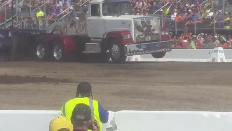 Big Mack Attack pulling semi