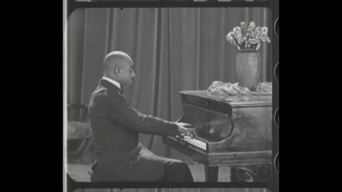 Eubie Blake Plays His Fantasy On Swanee River (1923 Original Black & White Film)