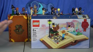 Unboxing Lego 76385 Hogwarts Moment Charm Class Set