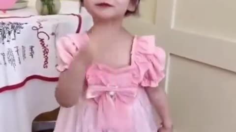 Cute baby gril dance