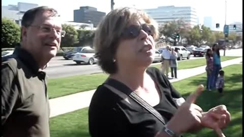 Liberal Loon Tries to Steal My Camera at Tea Party Rally (2014)