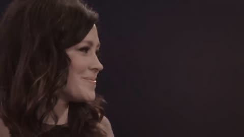 Kari Jobe - I Am Not Alone (Live)